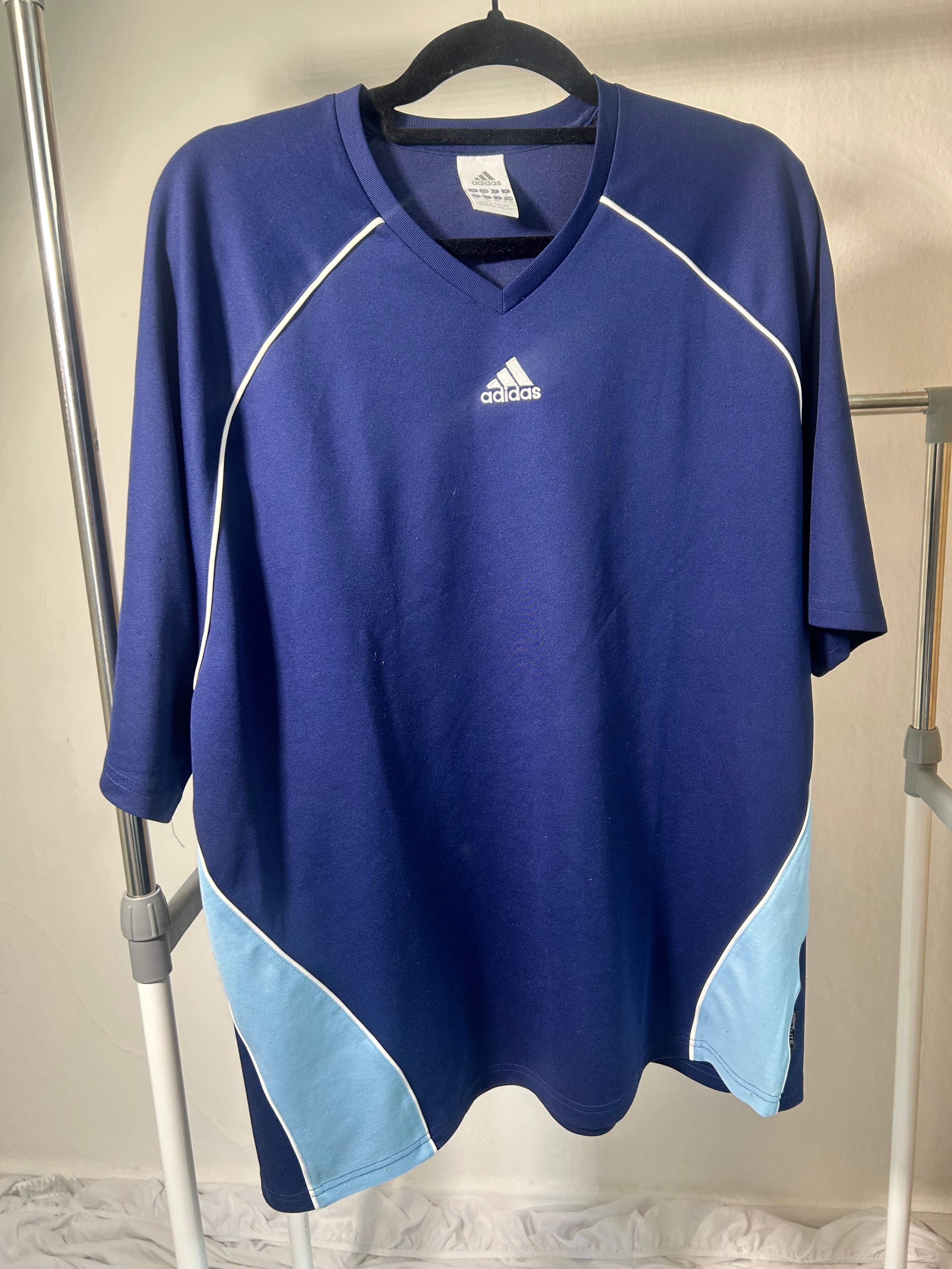Adidas T-Shirt